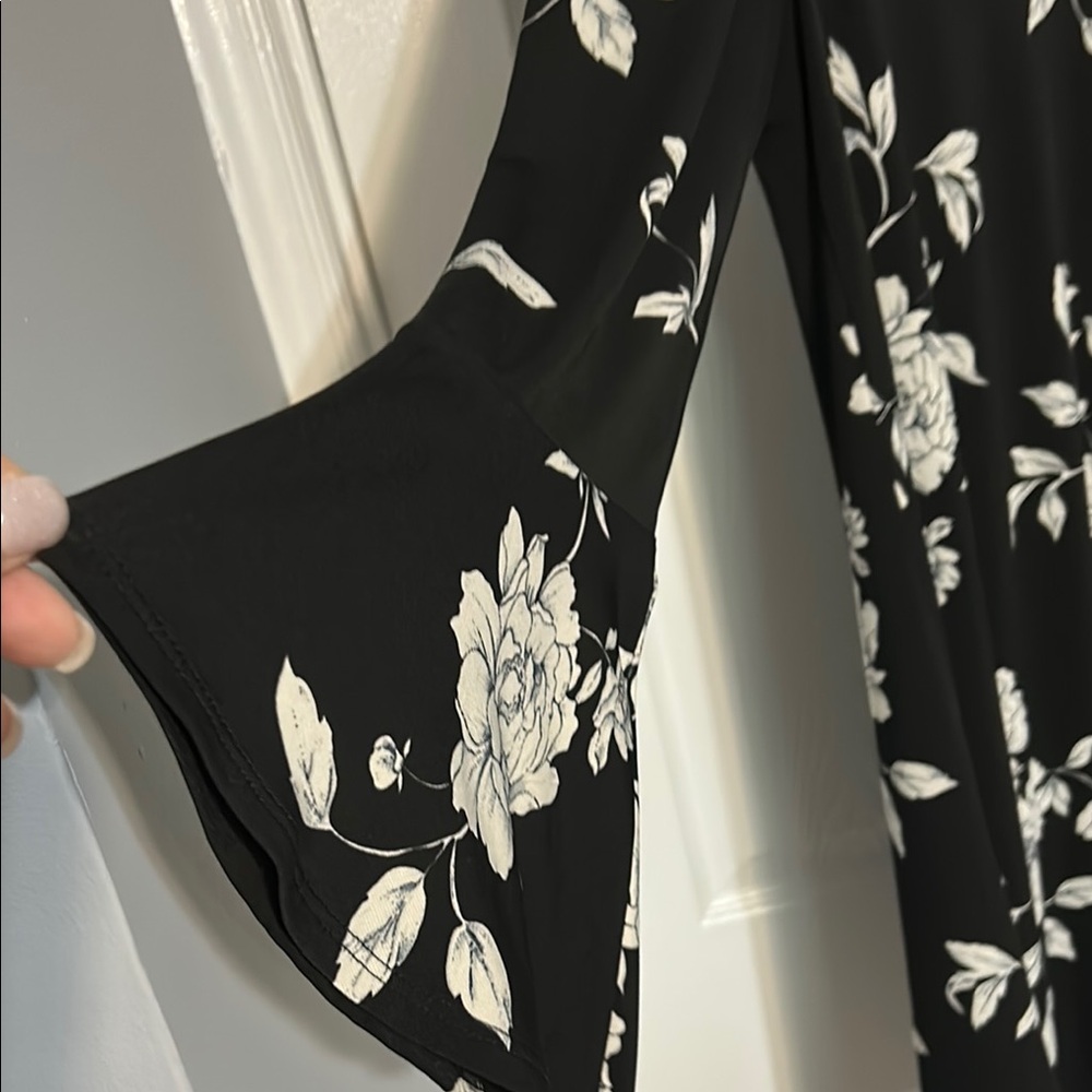 Karen Kane Black Floral Long Sleeve Dress - Picture 2 of 3